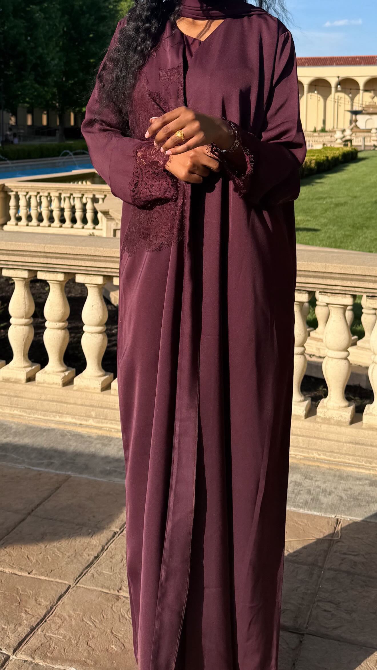 Nihla Lace Set
