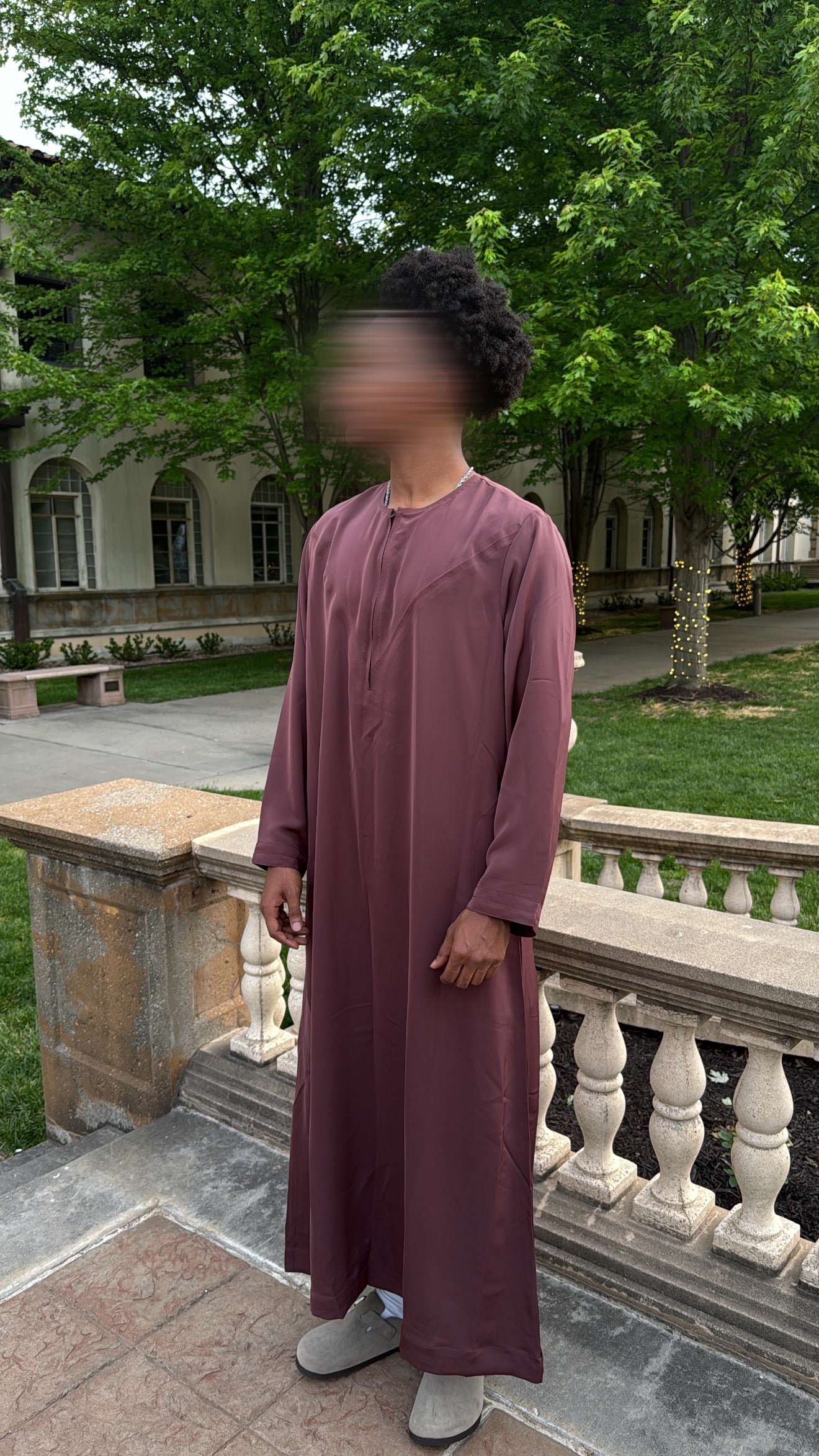 The Sultan Thobes